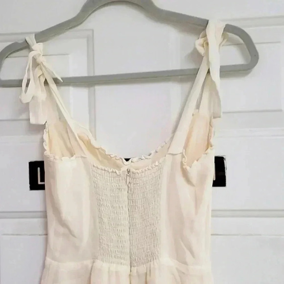 Reformation Christine Dress in Ivory - Picture 8 of 15